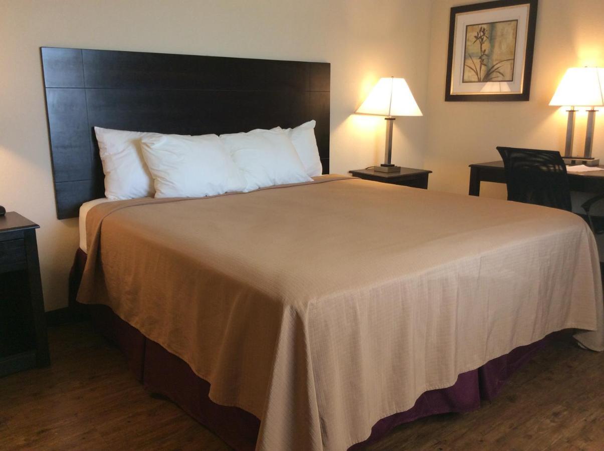 Hotel Cotulla Εξωτερικό φωτογραφία